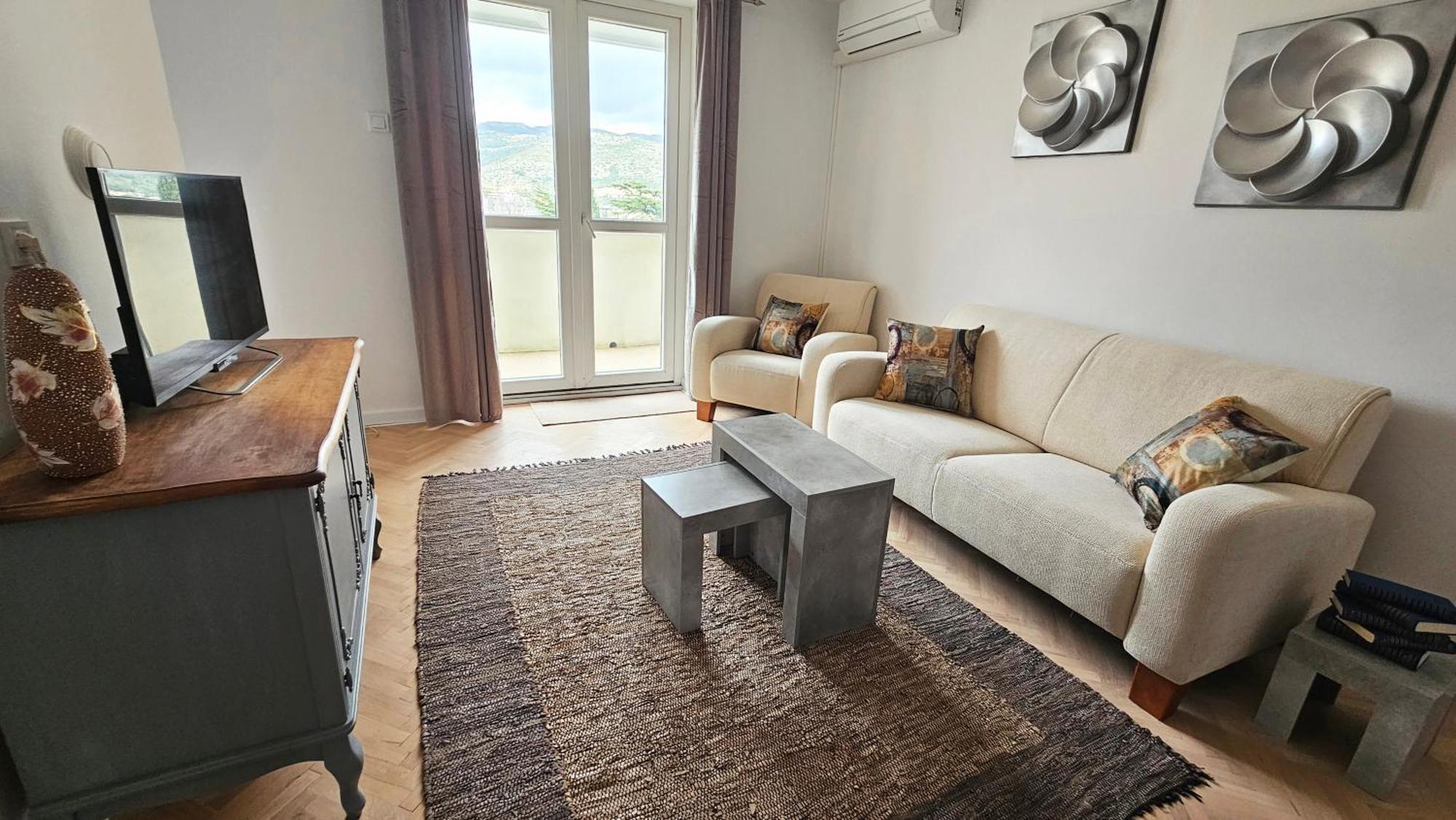 Bridge View Lapad Apartment